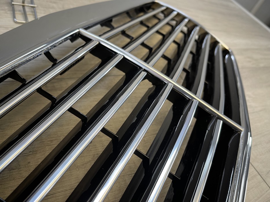 Решітка радіатора Mercedes E W124 стиль Avantgarde рестайл