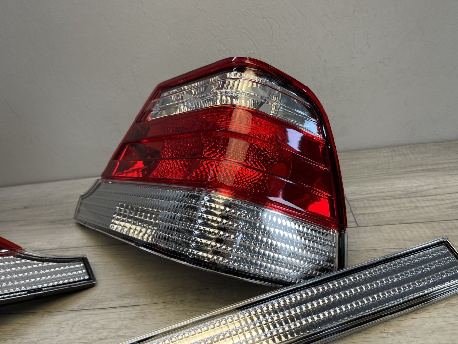 Ліхтарі задні Mercedes W140 червоно-хромовані