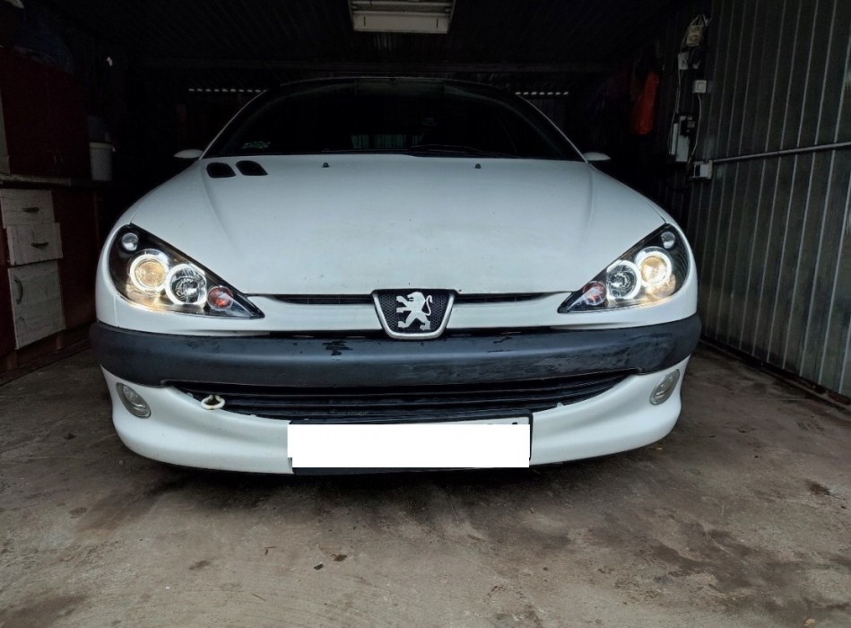 Фари передні PEUGEOT 206 1998-2002 із чорним корпусом