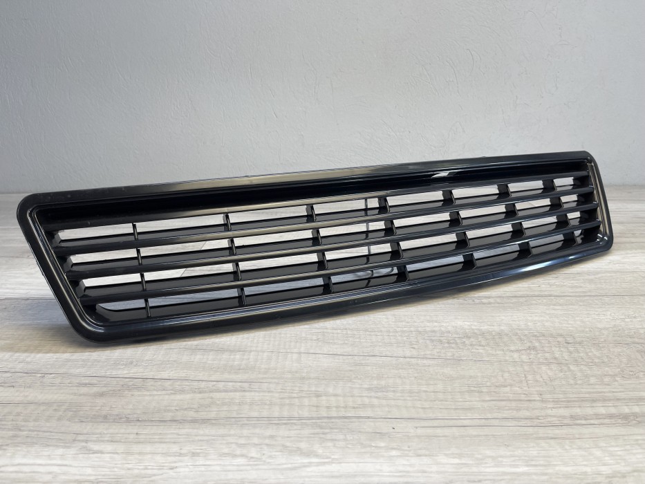 Тюнінгова решітка радіатора Audi A6 C5 дорестайлінг чорна