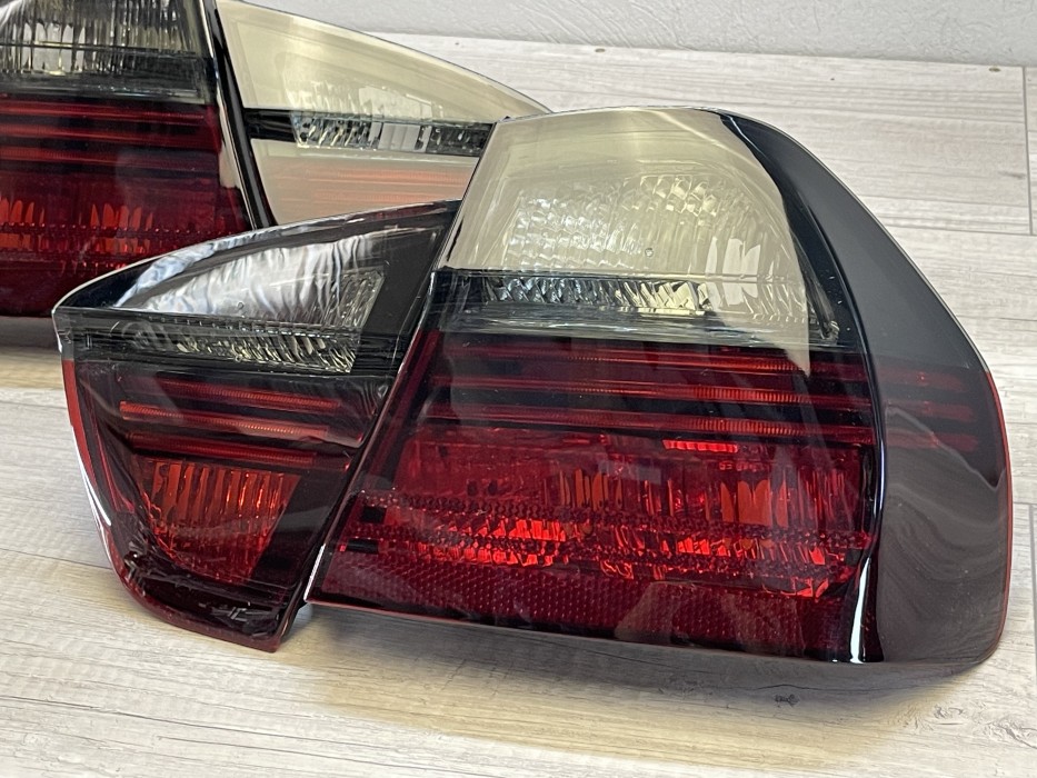 Задні ліхтарі тюнінгові BMW E90 седан red-smoke