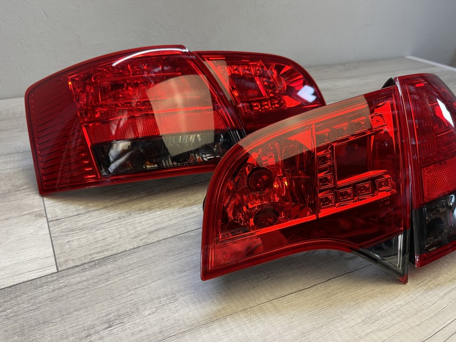Ліхтарі задні тюнінгові з діодами Audi A4 B7 avant red-smoke