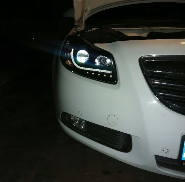 Чорні тюнінг передні фари з діодами OPEL INSIGNIA