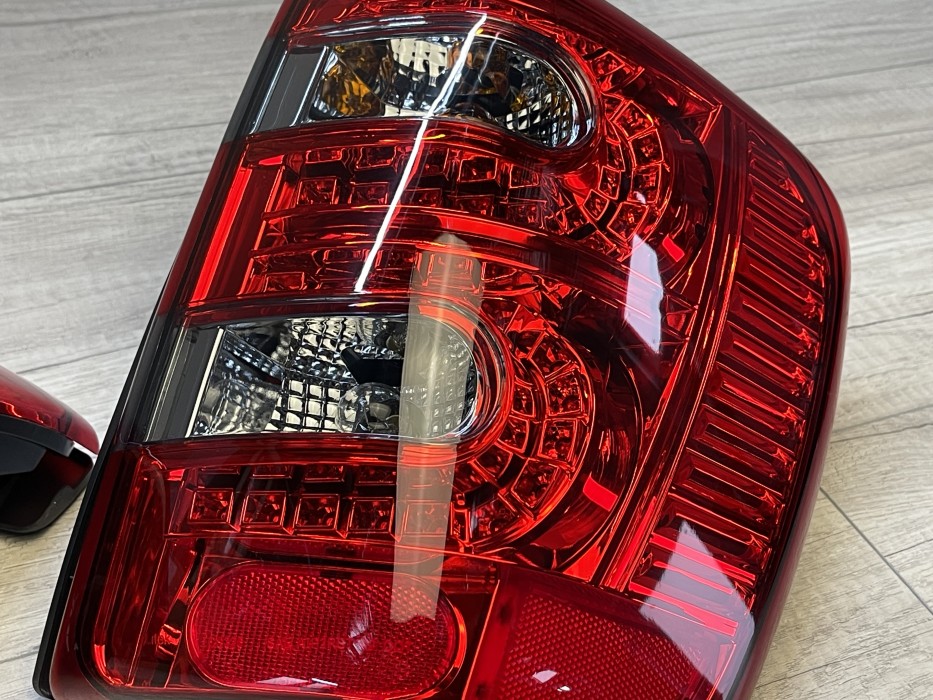 Тюнінгові ліхтарі задні JEEP Grand Cherokee WJ світлодіодні