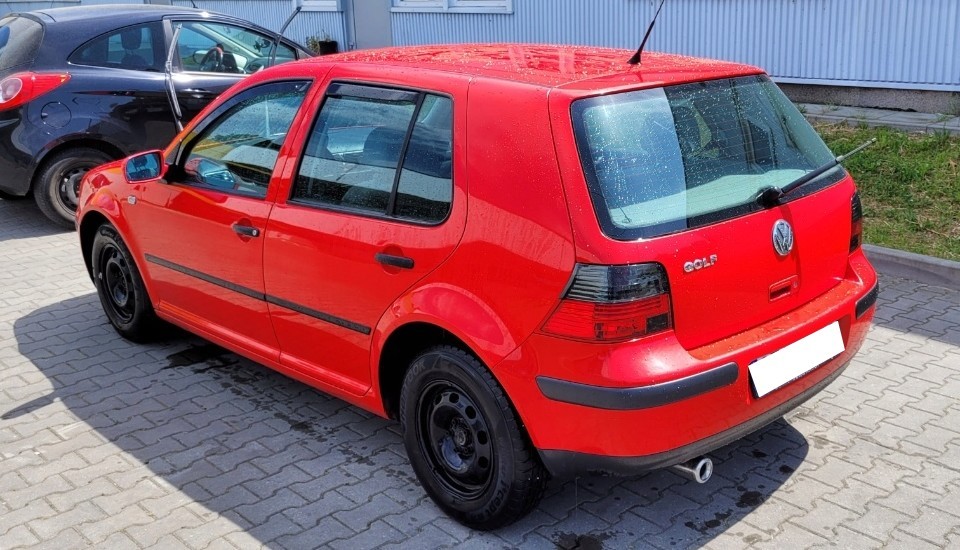 Тюнінгові ліхтарі задні VW Golf 4 червоно-тоновані