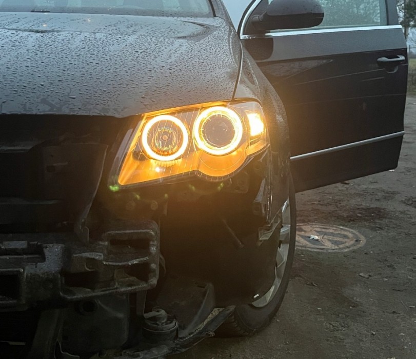 Фари передні VW Passat B6 чорні з кільцями