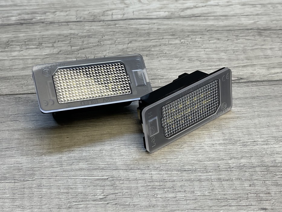 Підсвічування номера BMW E82, E90, F30, F32, F34, E39, E60, F10, X3, X5, X6