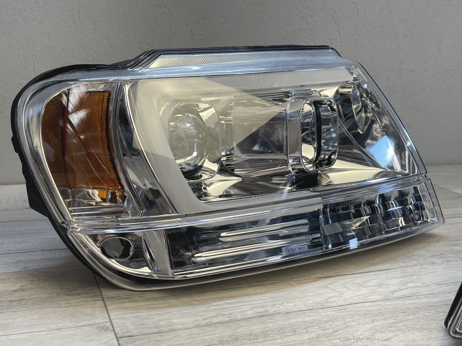 Фари передні Jeep Grand Cherokee WJ з LED габаритами, хро