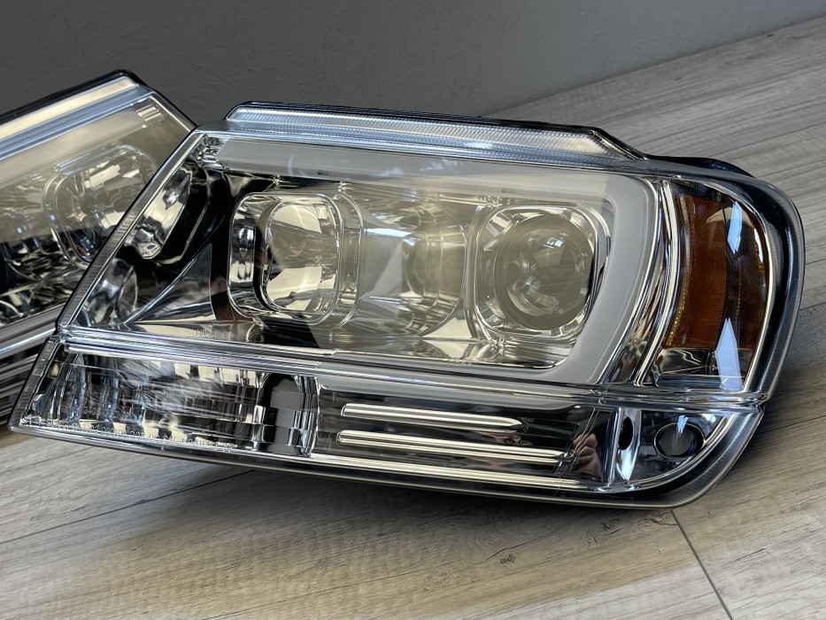 Фари передні Jeep Grand Cherokee WJ з LED габаритами, хро