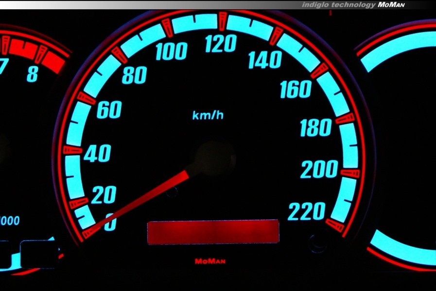 Тюнінгові накладки на панель приладів Kia Sorento вар. 1