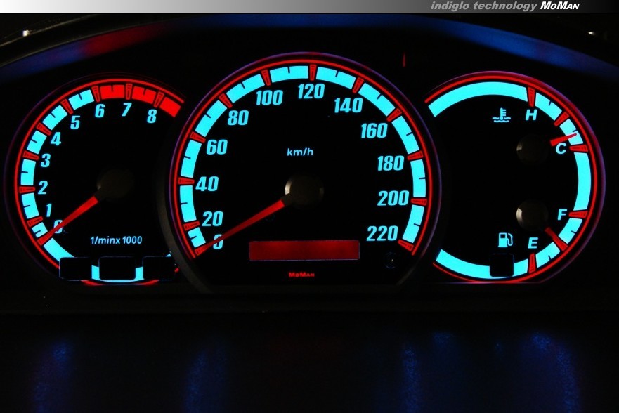 Тюнінгові накладки на панель приладів Kia Sorento вар. 1