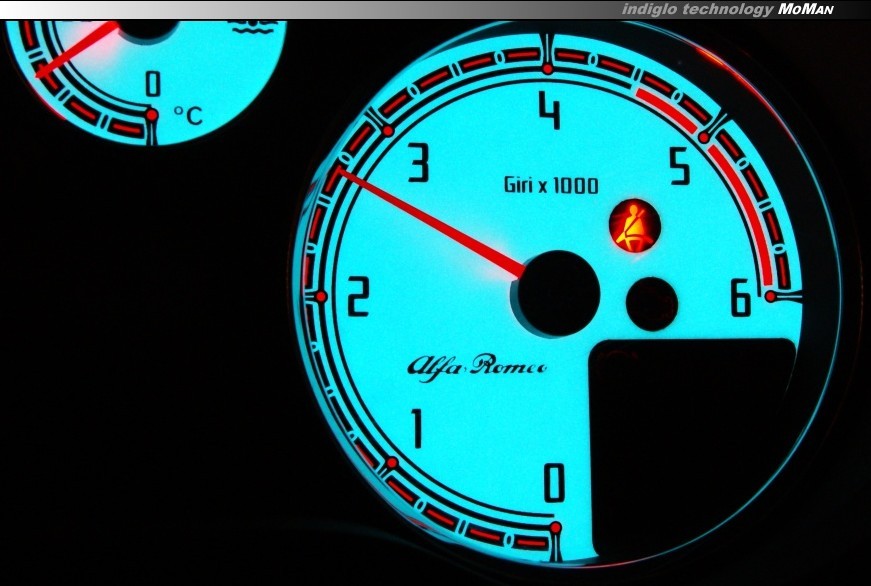 Тюнінгові накладки в щиток приладів Alfa Romeo 147, GTA, GT варіант 2