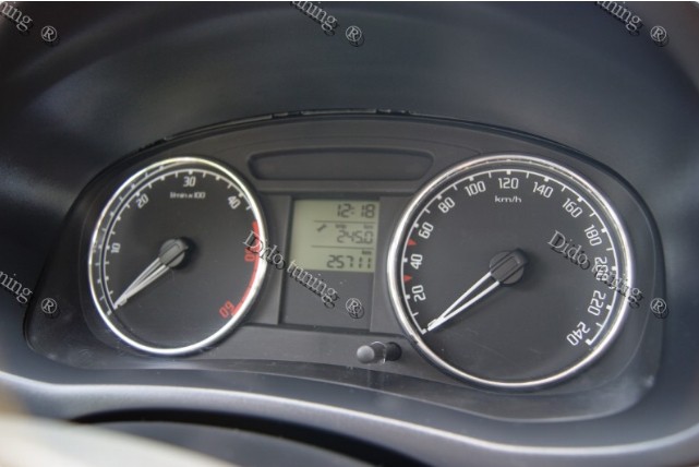 Кільця в щиток приладів Skoda Fabia II / Roomster