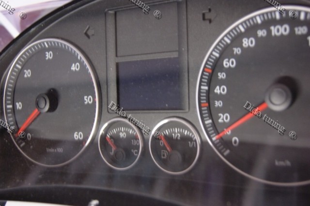 Кільця в щиток приладів VW Golf V