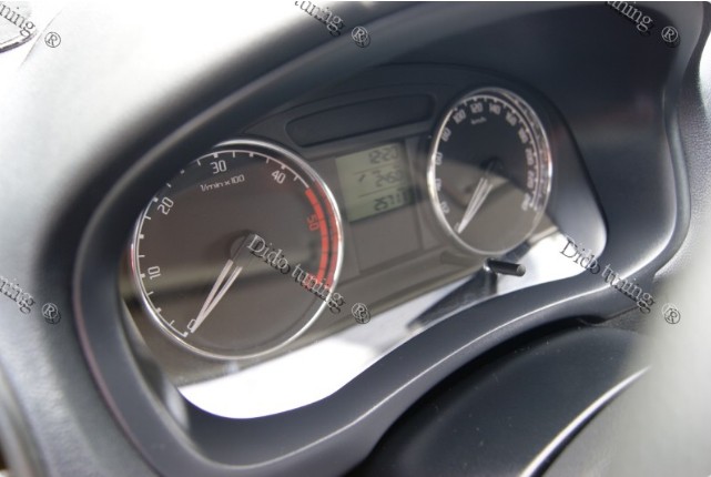 Кільця в щиток приладів Skoda Fabia II / Roomster