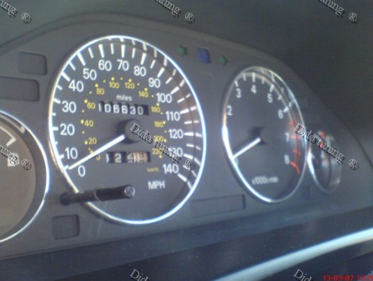 Кольца в щиток приборов Mitsubishi Galant E5