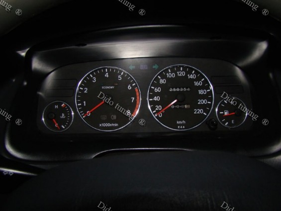 Кільця на прилади Toyota Corolla E10