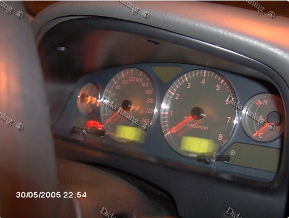 Хром кільця в щиток приладів Toyota Avensis T22