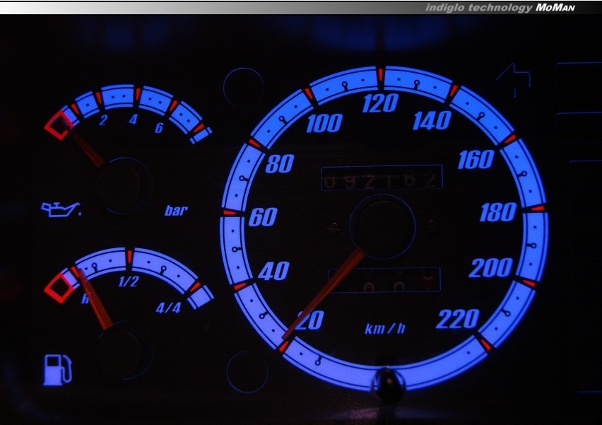 Тюнінгові накладки в щиток приладів Peugeot 205