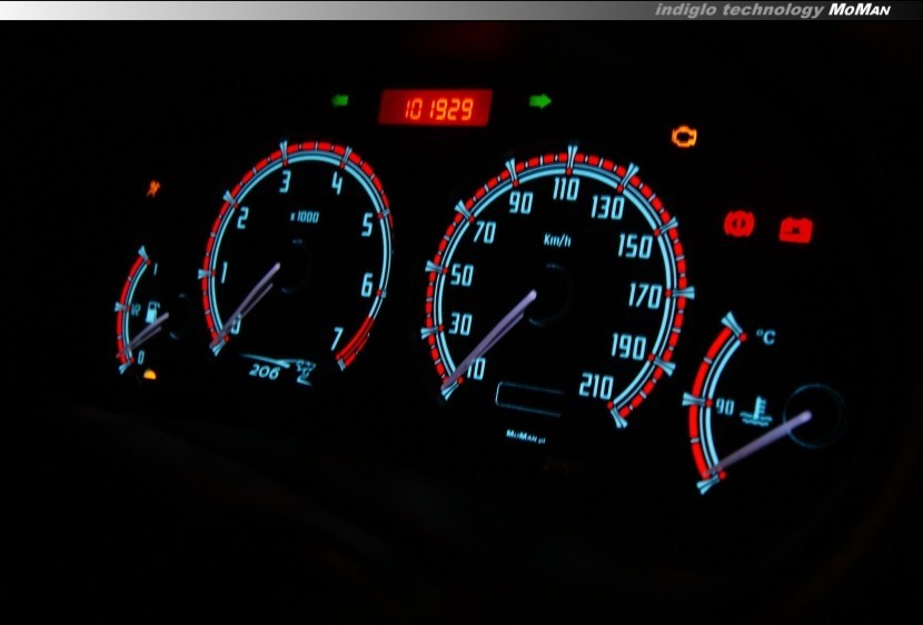 Накладки, що світяться на панель приладів Peugeot 206 вер. 1
