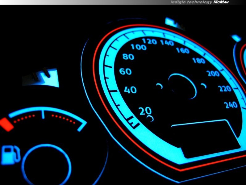 Тюнінгові накладки на панель приладів Mitsubishi Carisma вар. 1