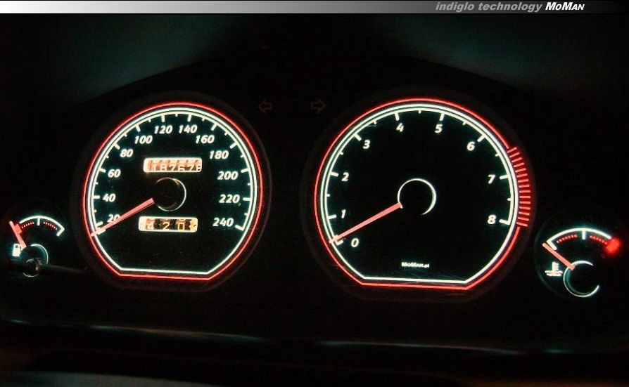 Накладки, що світяться, в щиток приладів Mitsubishi Carisma вар. 2