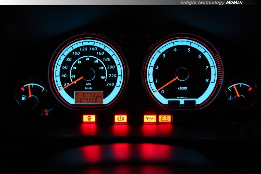 Тюнінгові накладки на панель приладів Mitsubishi Carisma вар. 1