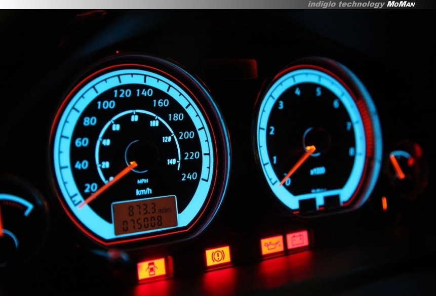 Тюнінгові накладки на панель приладів Mitsubishi Carisma вар. 1