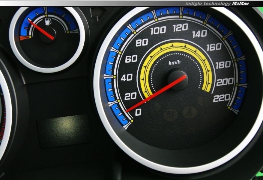 Светящиеся тюнинг накладки в щиток приборов Opel Corsa D