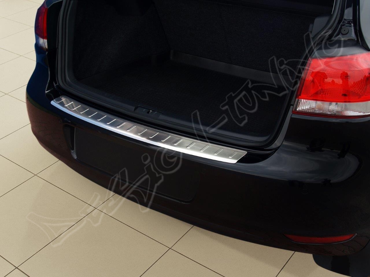 Накладка на бампер с загибом Volkswagen Golf VI 