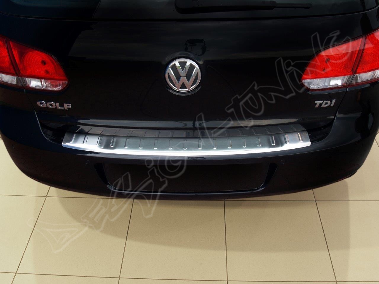 Накладка на бампер с загибом Volkswagen Golf VI 