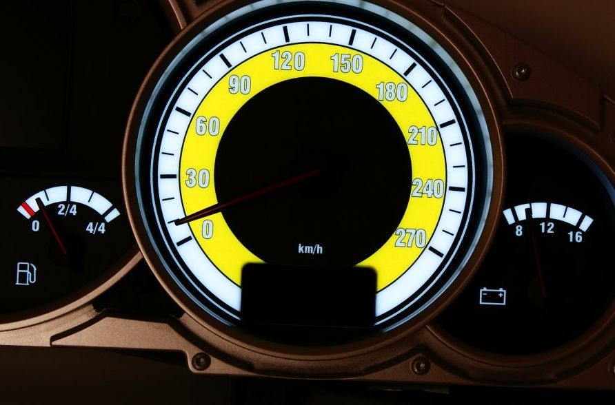 Тюнінгові накладки на шкали приладів Porsche Cayenne 2002-2010 вар. 1