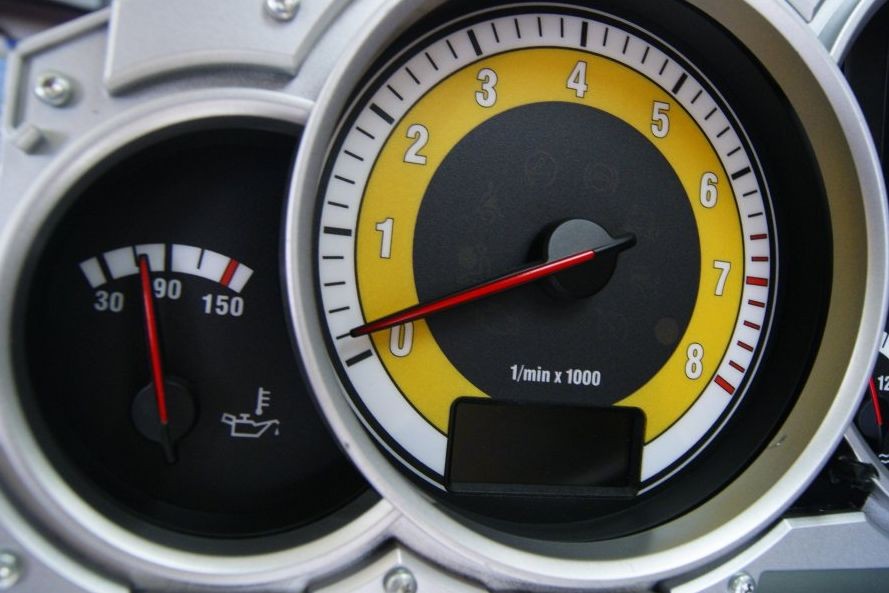 Тюнінгові накладки на шкали приладів Porsche Cayenne 2002-2010 вар. 1