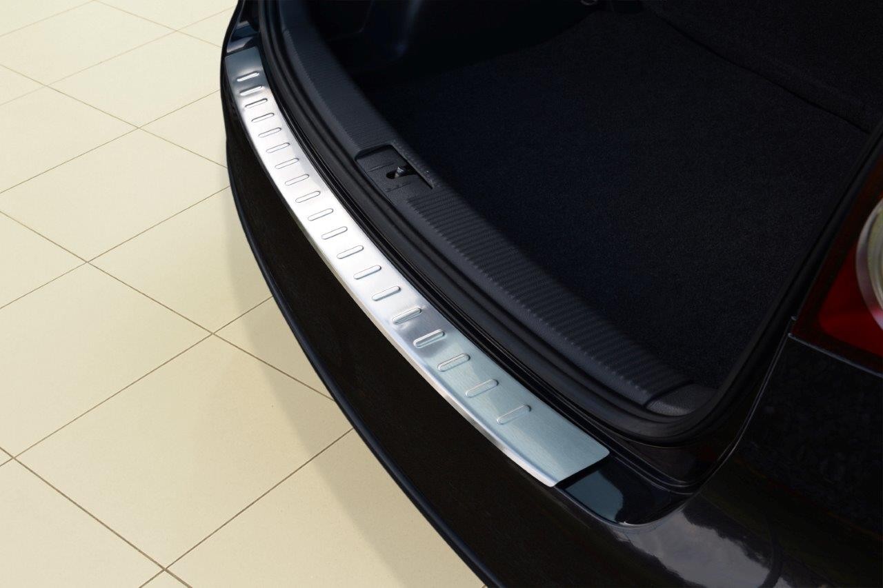 Накладка на бампер із загином Volkswagen Golf V Plus