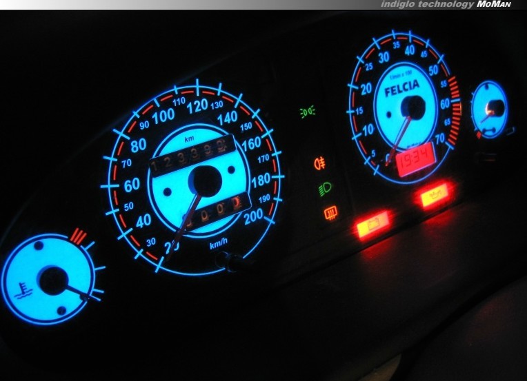 Тюнінгові накладки в щиток приладів Skoda Felicia вер. 1