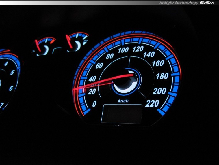 Накладки, що світяться, на шкали приладів Skoda Fabia 1