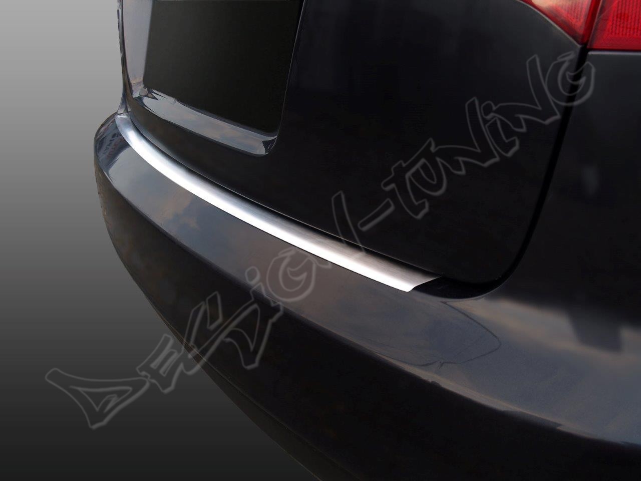 Накладка на бампер із загином AUDI A6 (2004-2011)