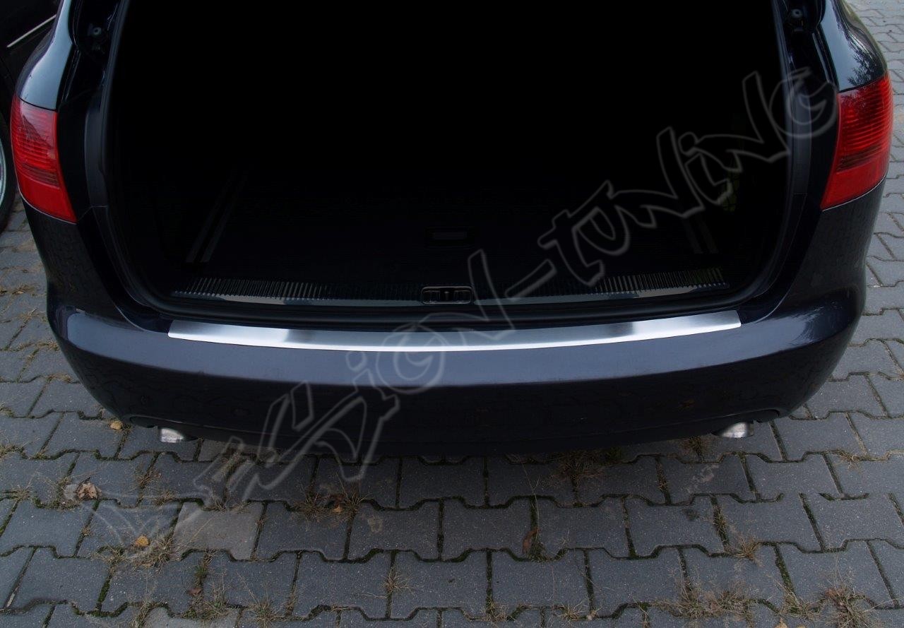 Накладка на бампер із загином AUDI A6 (2004-2011)