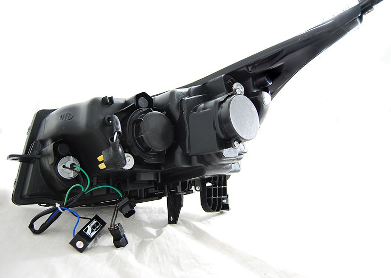 Передні фари з діодними поворотами CHEVROLET CRUZE