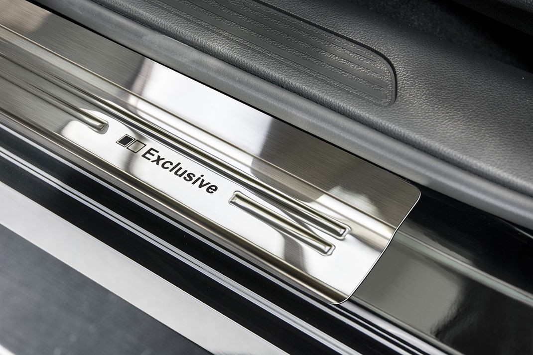 Накладки на пороги із нержавіючої сталі Renault Kadjar