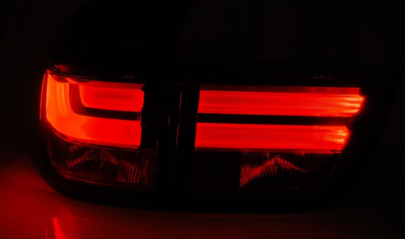 Тюнінгові ліхтарі BMW X5 E70 дорестайл у стилі рестайлінг