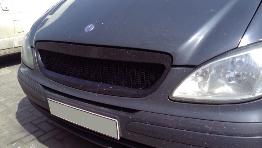 Решітка радіатора без логотипу Mercedes Vito II W639