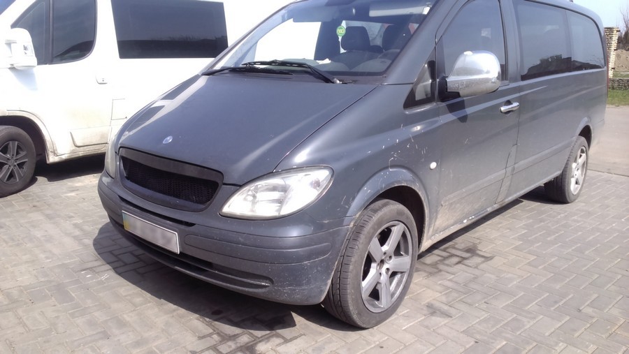 Решітка радіатора без логотипу Mercedes Vito II W639