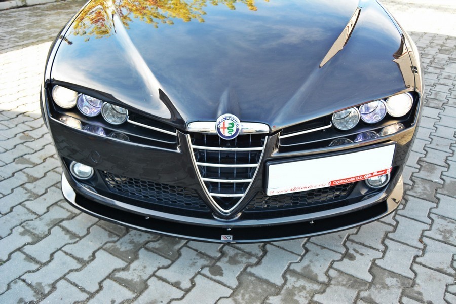 Тюнінгова накладка під передній бампер Alfa Romeo 159