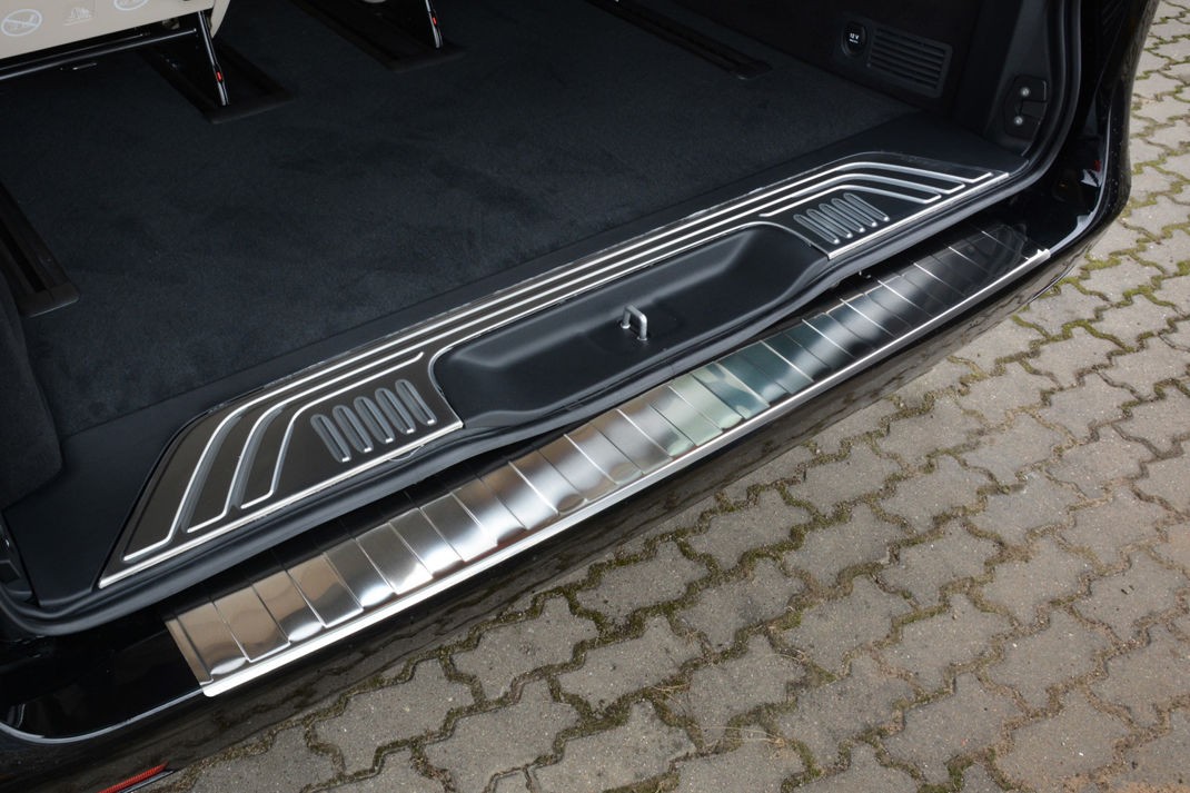 Накладка на бампер із загином та ребрами Mercedes W447 klasa V, Mercedes Vito III