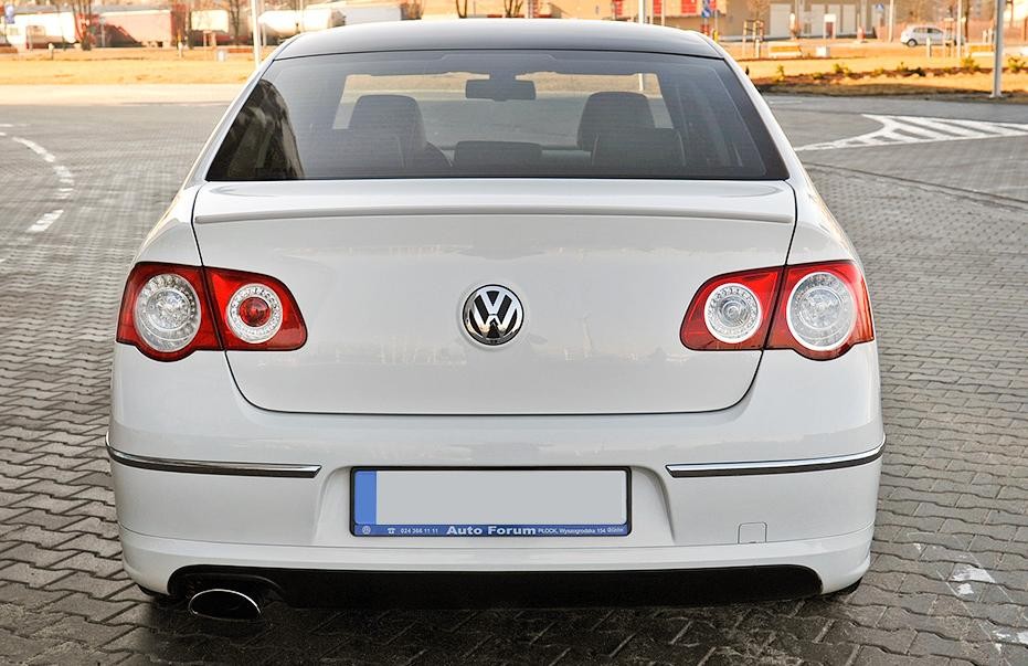 Спойлер багажника VW Passat B6 3C тонкий у стилі R-line