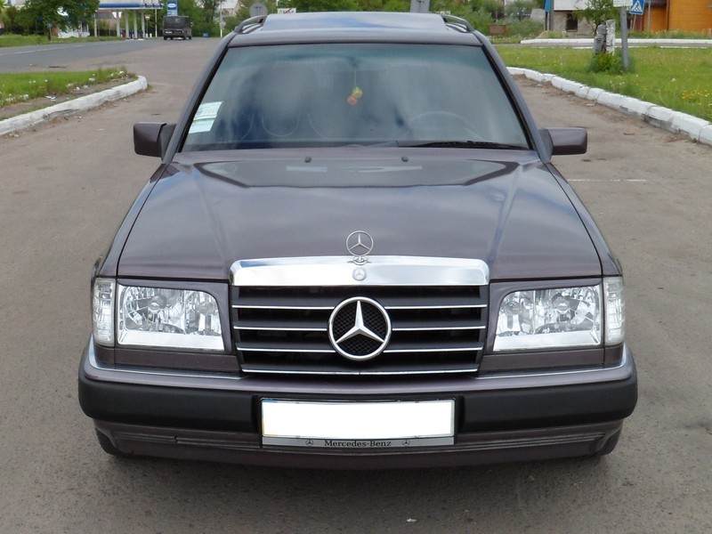 Накладки на фари (реснічки) Mercedes W124