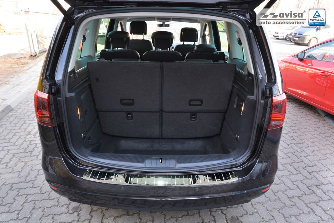 Накладка на бампер із загином та ребрами Seat Alhambra II/Volkswagen Sharan II (подвійне полірування)