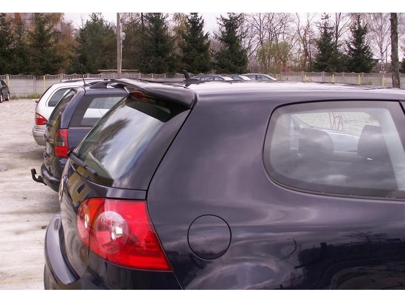 Спойлер козирьок кришки багажника VW Golf 5