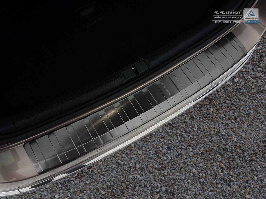 Накладка на бампер із ребрами Volkswagen Passat B7 Variant (kombi) чорна
